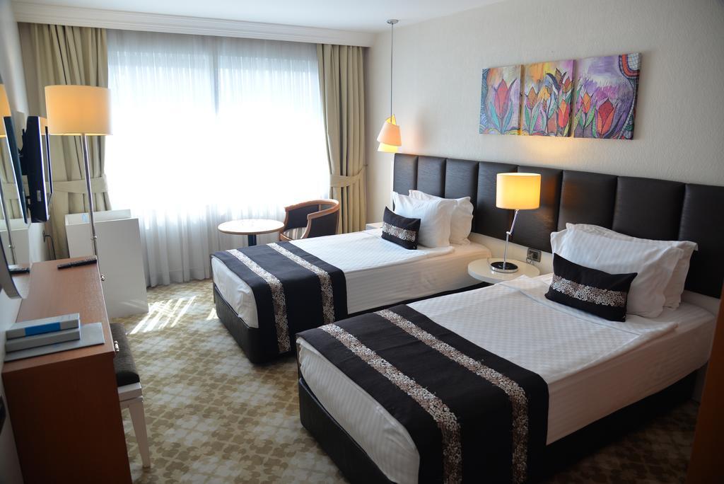 Jura Hotels Mavi Suermeli אדאנה מראה חיצוני תמונה