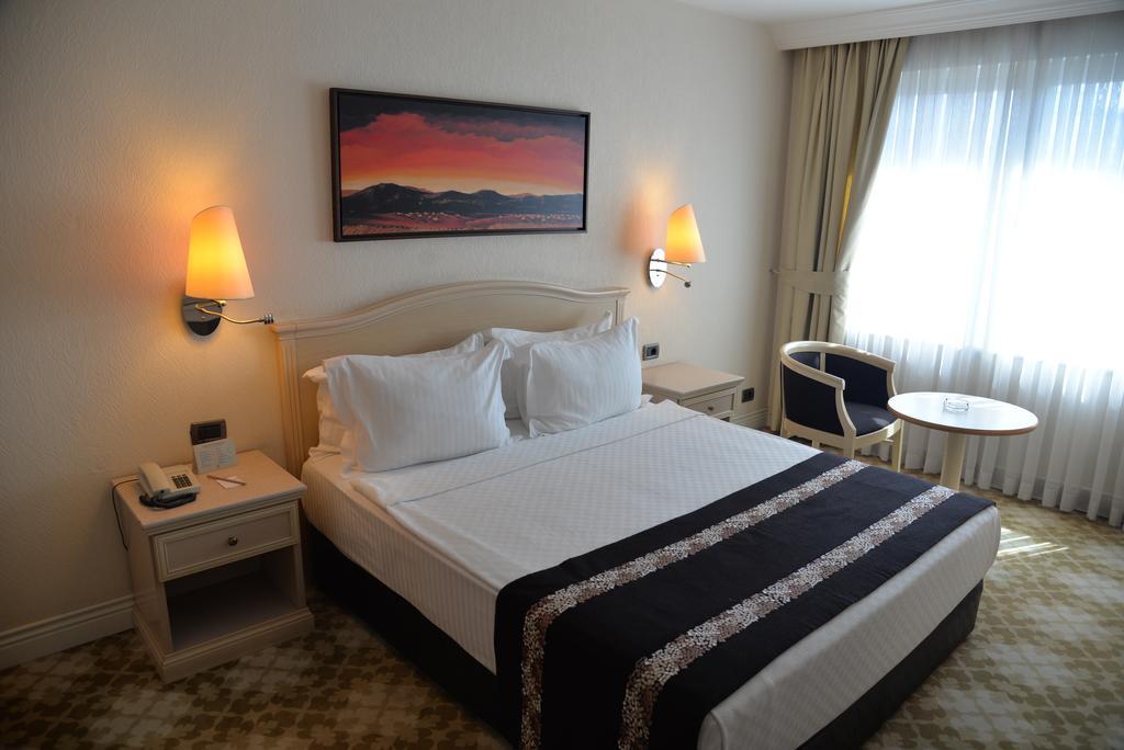 Jura Hotels Mavi Suermeli אדאנה מראה חיצוני תמונה
