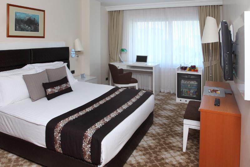 Jura Hotels Mavi Suermeli אדאנה מראה חיצוני תמונה