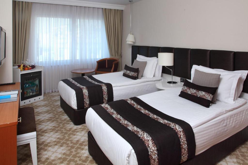Jura Hotels Mavi Suermeli אדאנה מראה חיצוני תמונה